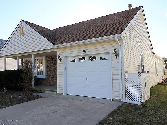 2nd image of 64 Narberth Way
