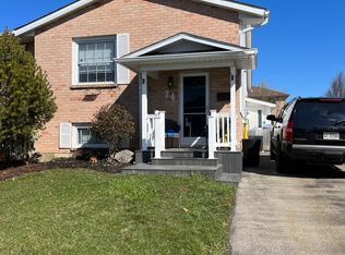 24 Briarsdale Cres, Welland, ON L3C 6R8