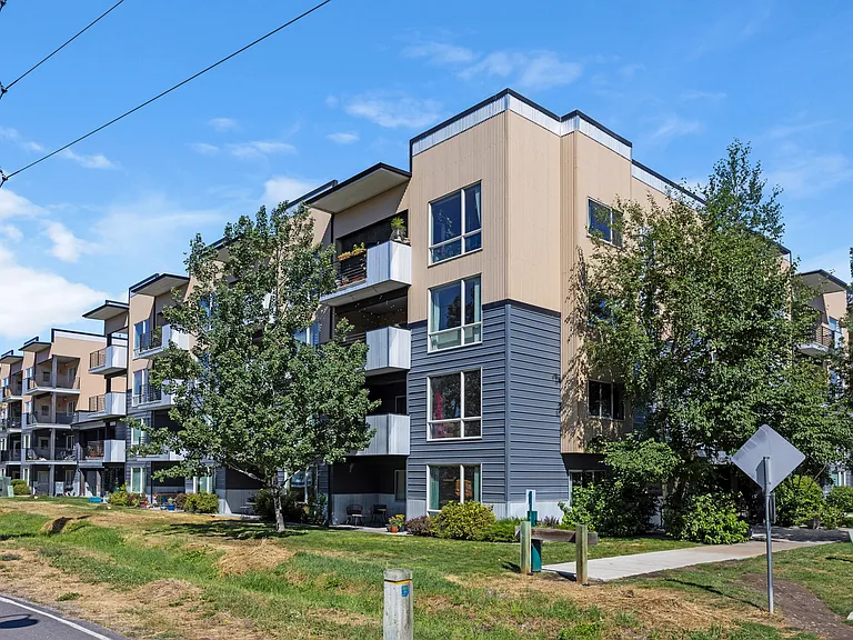Ashlyn Place Apartments — Photo 21