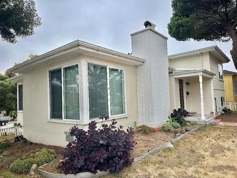 1032 Junipero Serra Blvd — Photo 7