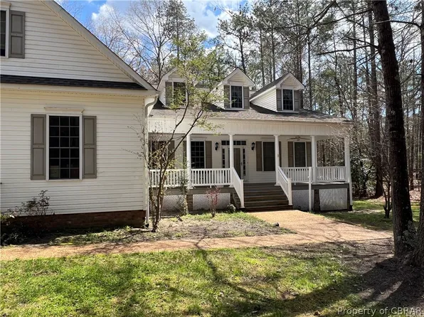 357 Laurel Dr, Aylett, VA 23009