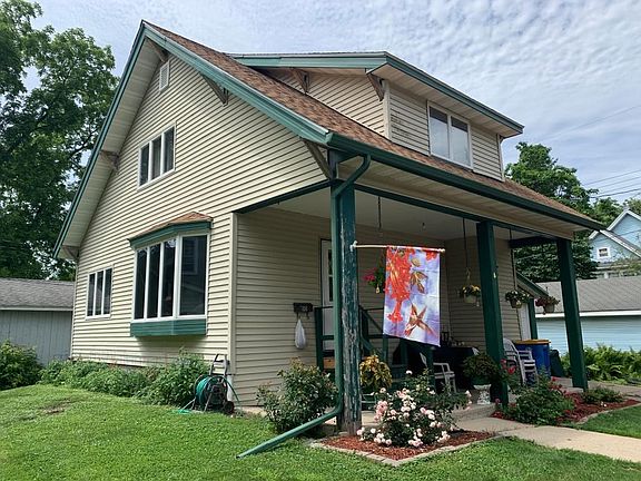 2nd image of 110 Spruce Ave