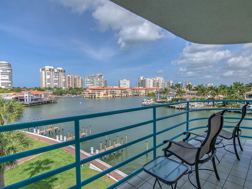 Welcome to 255 Park Shore Dr #343 for an ANNUAL TURNKEY FURNISED lease by the Mike Z Team of Premiere Plus Realty Co.