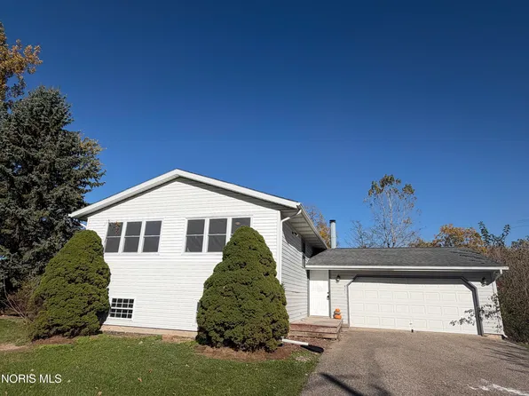 501 Briarwood Ln, Pioneer, OH 43554