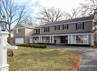 44 W Canterbury Ln, Northfield, IL 60093