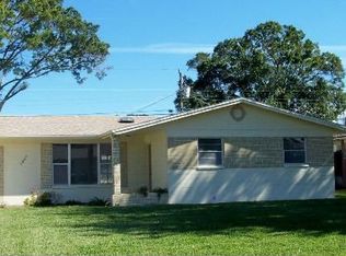 1325 Suwanee Rd, Daytona Beach, FL 32114