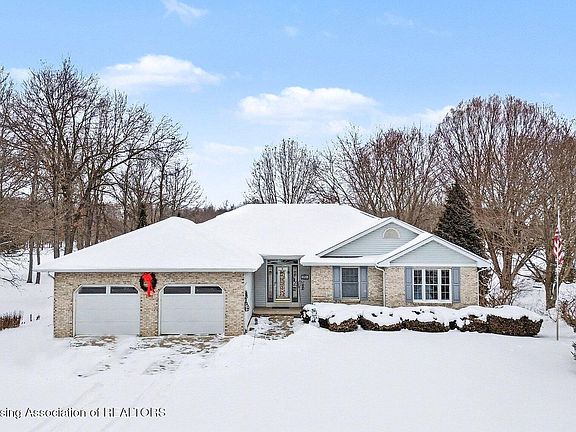 2nd image of 1901 E Stoll Rd