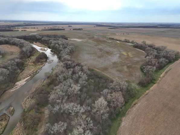 2398 Teal Rd, Concordia, KS 66901