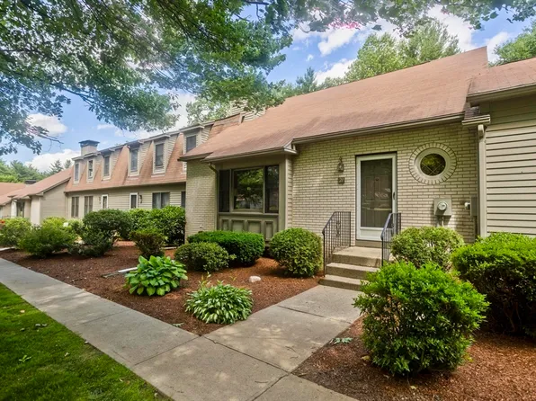 419 Southwick Rd APT E21, Westfield, MA 01085
