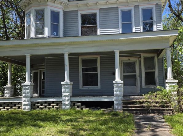 114 S Pennsylvania St, Webb City, MO 64870