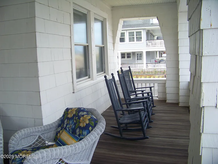 336 East Ave — Photo 5