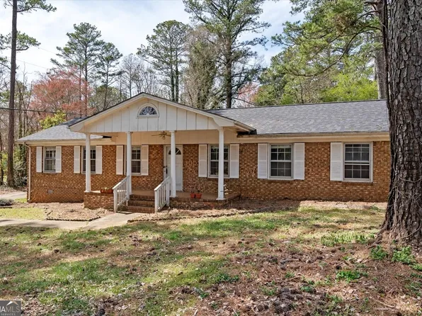 70 Gibson Dr, Carrollton, GA 30117