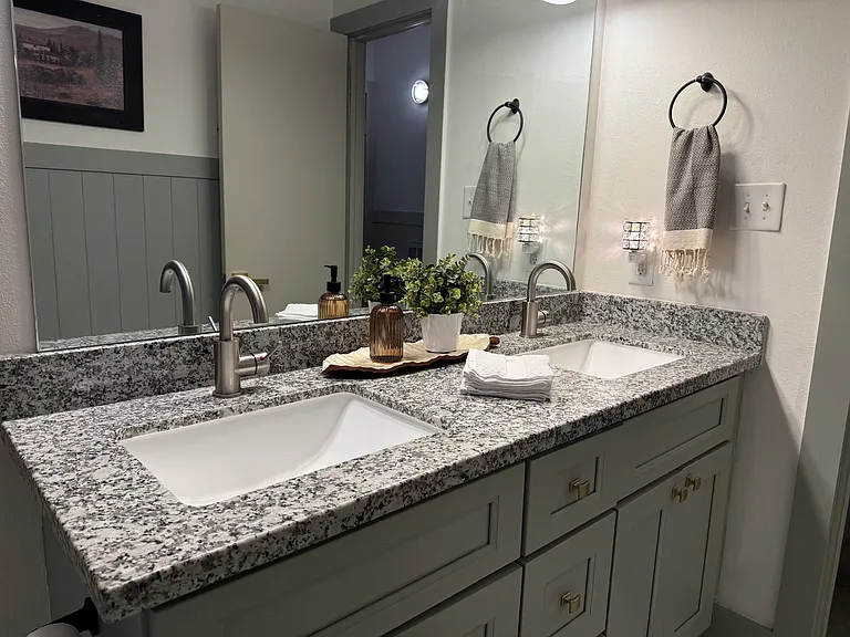5006 Deer Point Dr — Photo 22