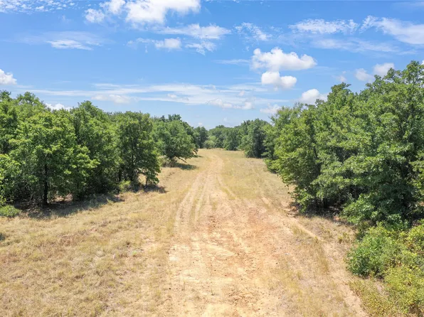 6551 Crooked Creek Rd, Bowie, TX 76230