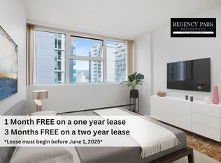 1225 Cardero St #1501, Vancouver, BC V6G 2H8