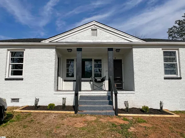 135 E Wilburn Ave, Greenville, SC 29611