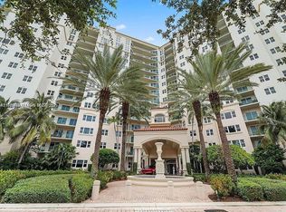 19900 E Country Club Dr APT 318, Aventura, FL