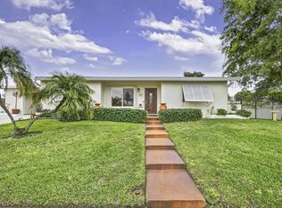 1610 Crest Drive, Lake Worth, FL 33461