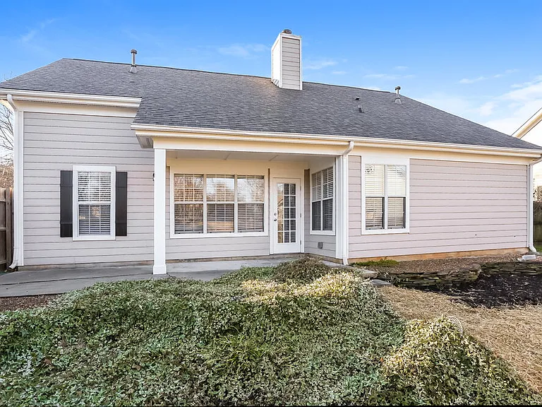 301 Cedarcroft Dr — Photo 16