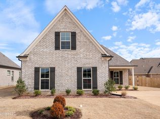 1692 Ryker Rd, Southaven, MS 38671