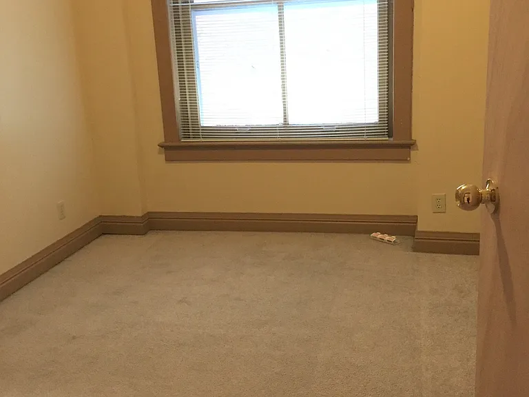 104 E Kirkwood Ave — Photo 19