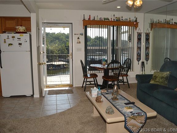 2nd image of 40 Lighthouse Rd Unit 3-201