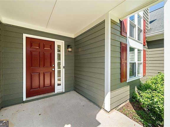 3rd image of 3522 Daventry Ln NW