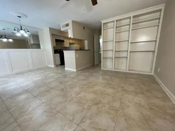 6633 W Airport Blvd APT 1202, Houston, TX 77035