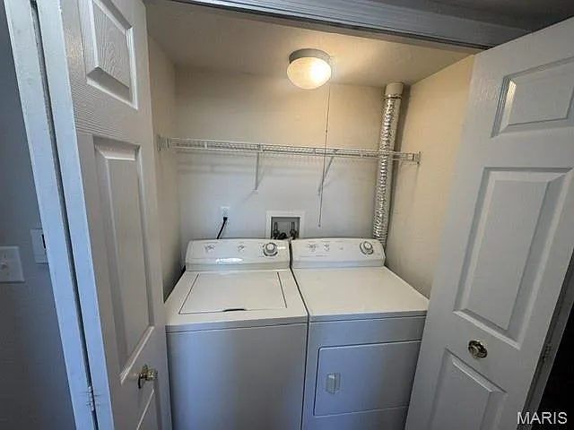 1969 Greenglen Dr #303 — Photo 12