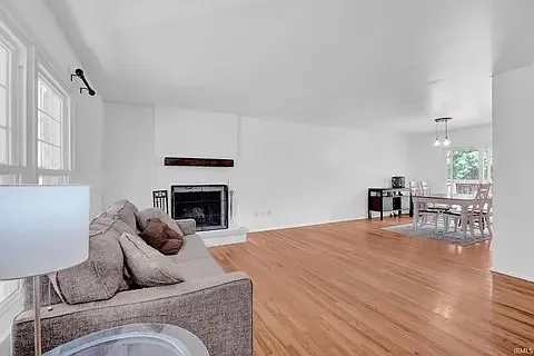 3519 E Morningside Dr — Photo 6