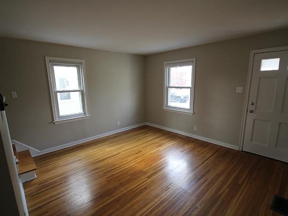3rd image of 1478 Elmwood Ave