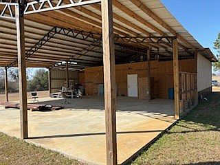 3rd image of 210 Buck Kirkland Rd