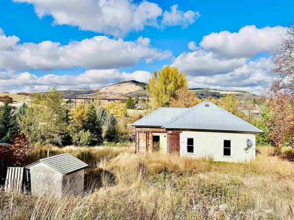 127 S Truax Rd, Tekoa, WA 99033