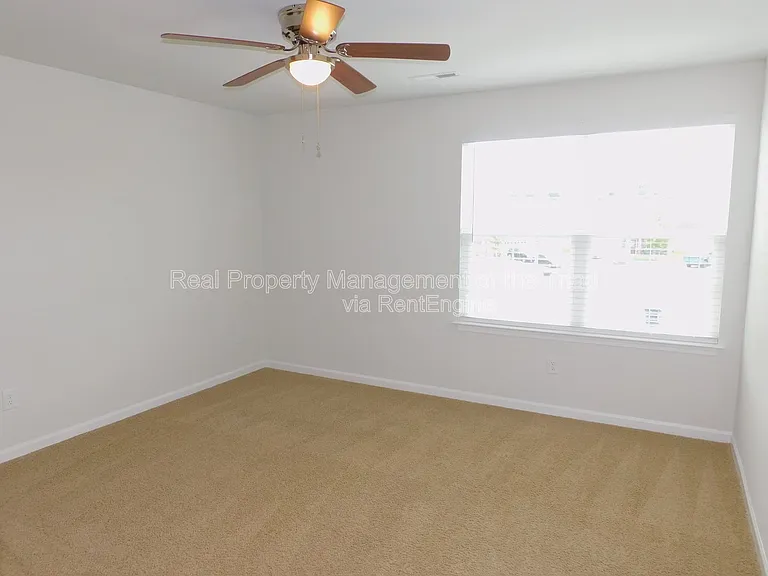 390 Spaulding St — Photo 23