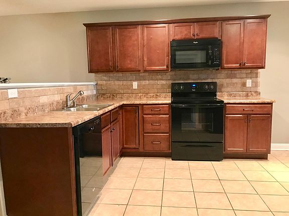 3rd image of 7039 Brady Way