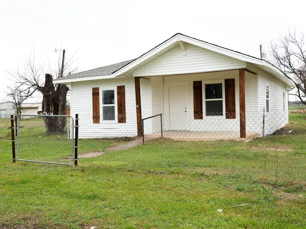 1208 Mancil Ave, Cisco, TX 76437