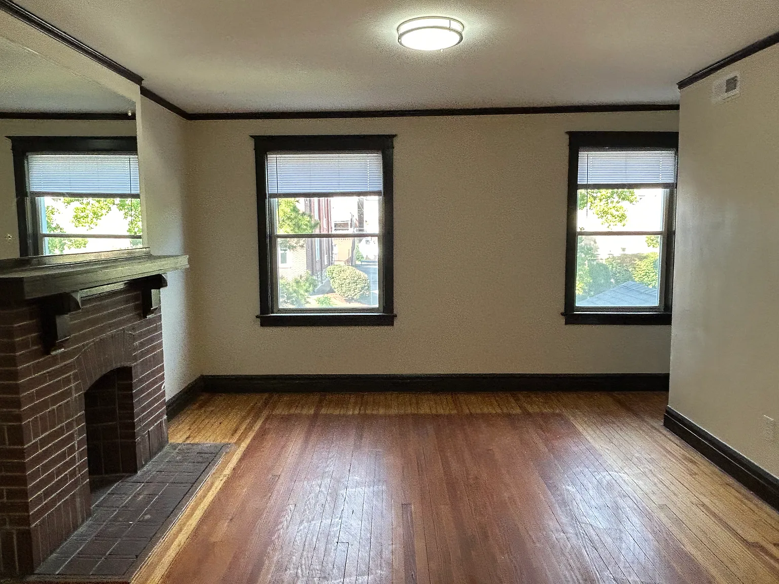1 bed, $995 — Photo 4