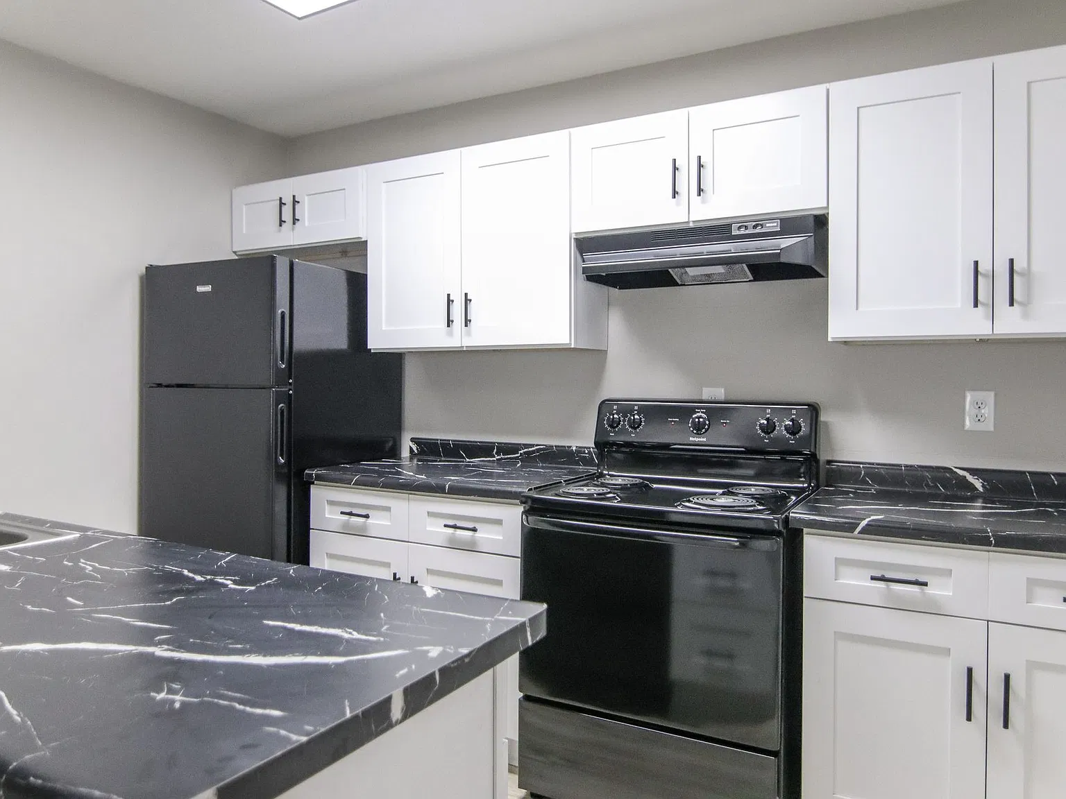 Woodwind Apartments — Photo 1