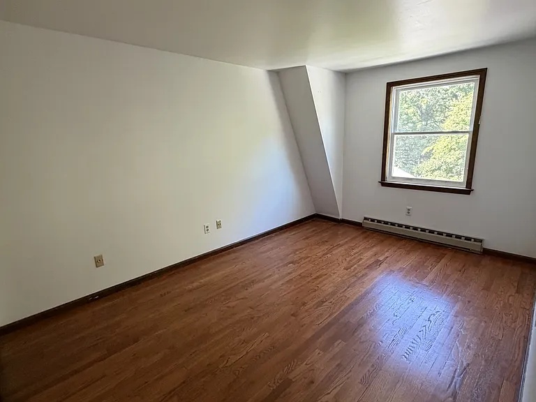 39B Belmont Cir #B — Photo 7