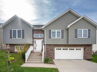 19 Windsong Ln, Morgantown, WV 26508