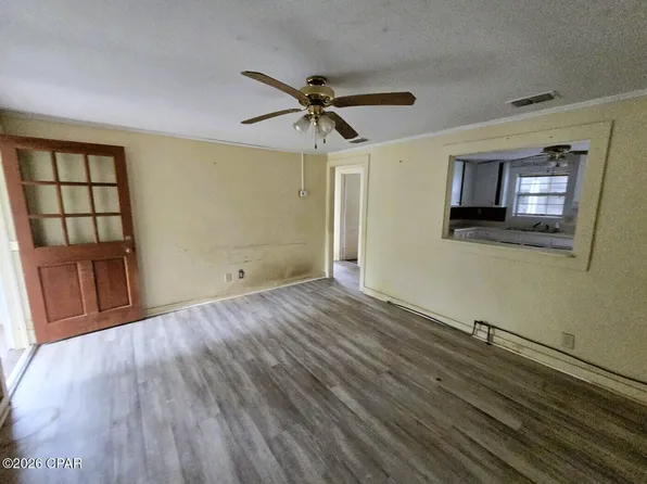 16895 NW Orange St, Blountstown, FL 32424