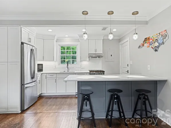 241 Wakefield Dr APT C, Charlotte, NC 28209
