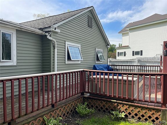 4th image of 5302 Church St