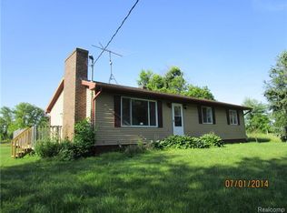 9635 Sober Rd, Fowlerville, MI 48836