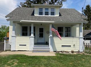 21 Clyde St, Gloversville, NY 12078