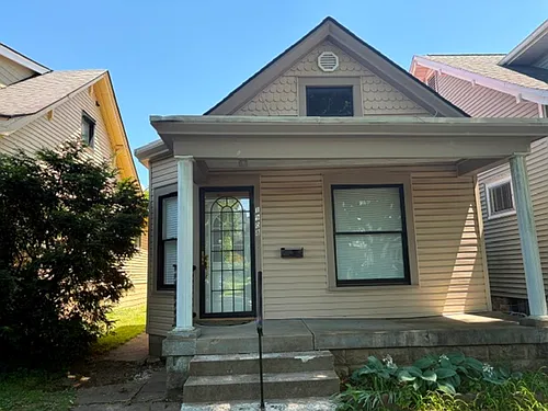 1908 Woodbourne Ave Photo 1