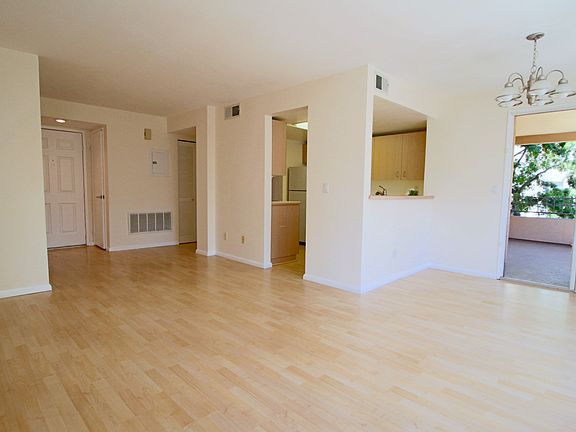 5th image of 1260 Cleveland Ave Unit F204
