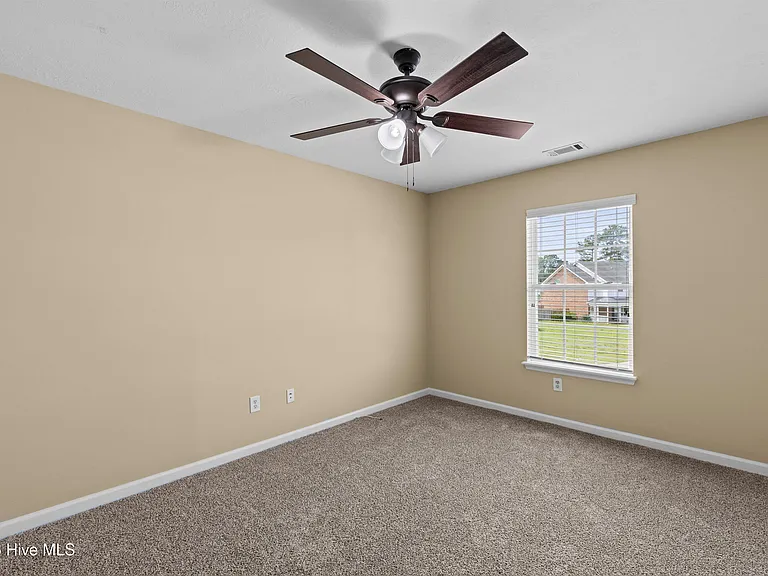 7598 Pleasantville Way — Photo 26
