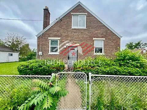 402 Harriet St — Photo 16