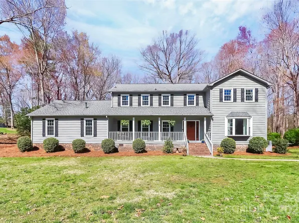 3500 Oxbow Ct, Matthews, NC 28105